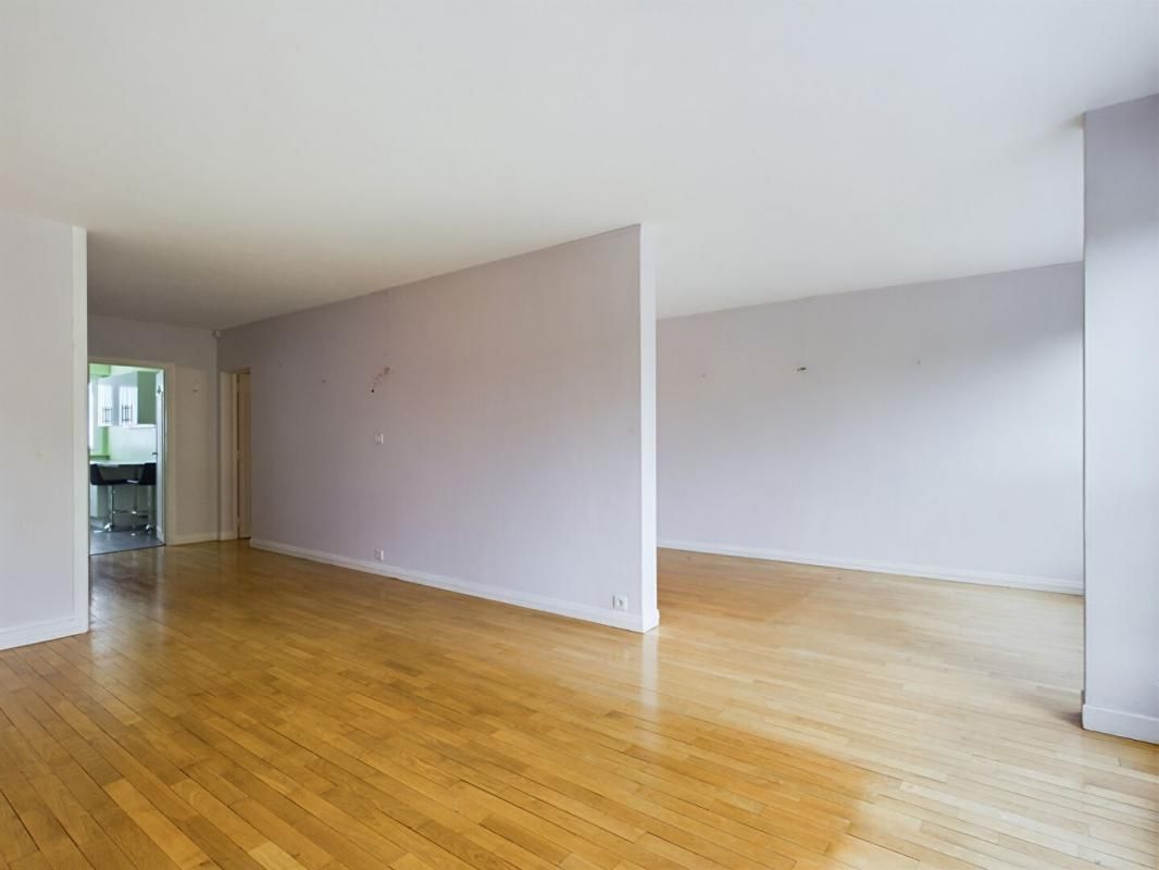 PONT-SAINTE-MARIE Joli Appartement de 103 m2 3