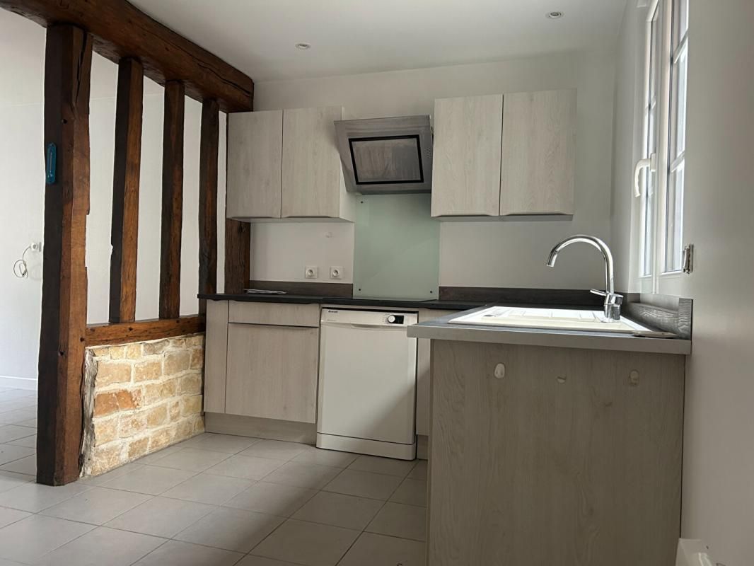 MOYAUX Maison de village 52 m² avec jardin et bâtiment 135 000 Euros 4