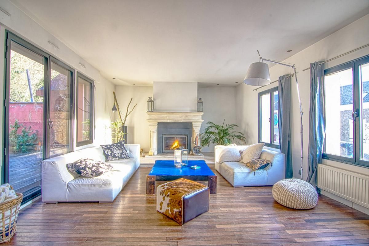 JOUY-EN-JOSAS Grande maison familiale style loft aux portes de Versailles 3