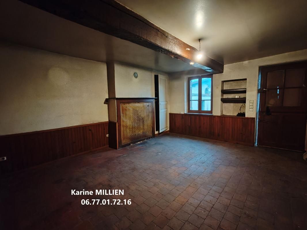 SAINT-REMY-SUR-AVRE SAINT REMY SUR AVRE 28380 Maison mitoyenne d'un côté - 2 chambres - Grenier aménageable - Terrain constructible - Dépendances - 100 000 HAI 3