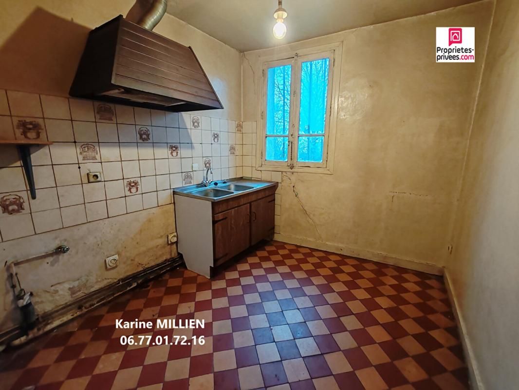 SAINT-REMY-SUR-AVRE SAINT REMY SUR AVRE 28380 Maison mitoyenne d'un côté - 2 chambres - Grenier aménageable - Terrain constructible - Dépendances - 100 000 HAI 4