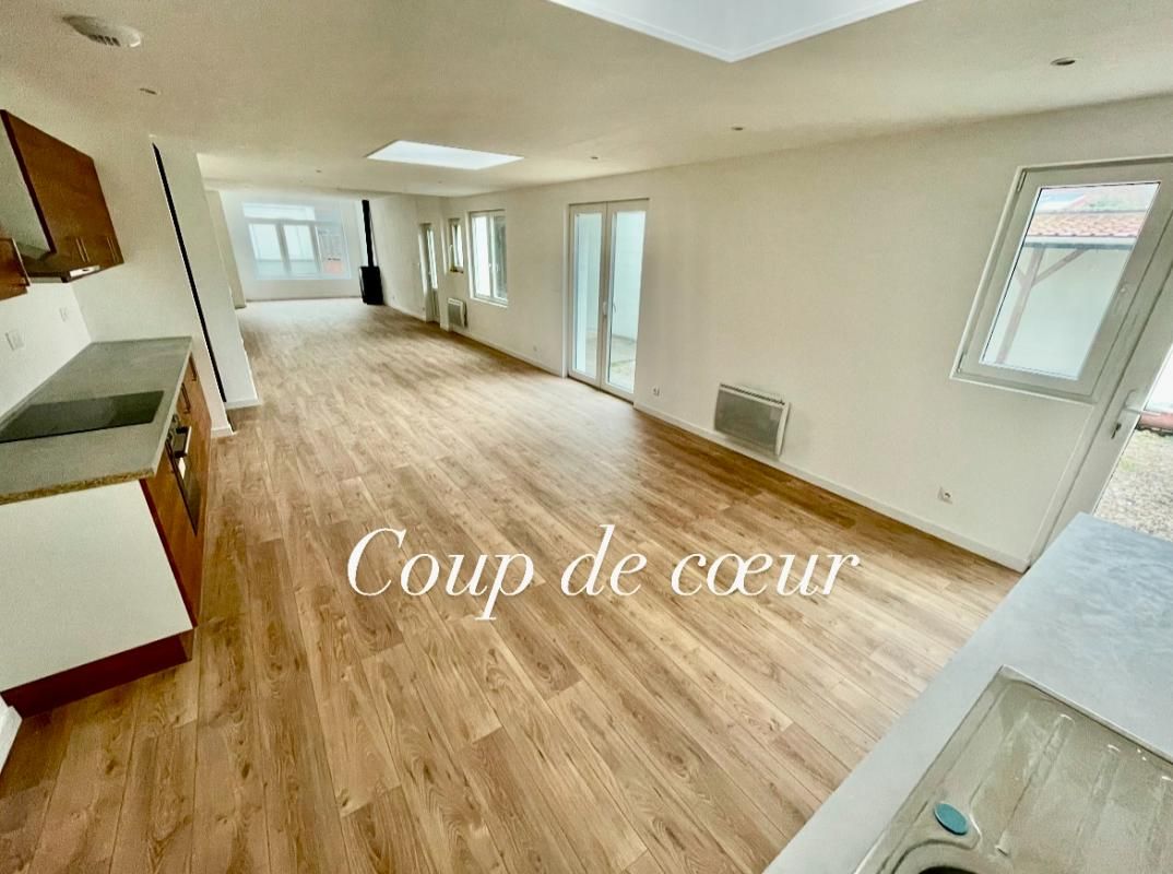 WASQUEHAL Superbe maison rénovée de 167m², 4ch + garage 2