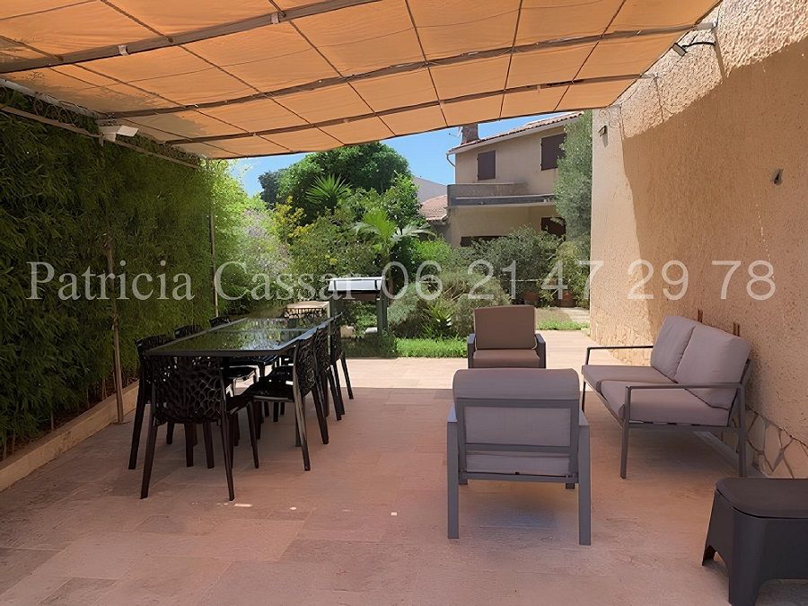 Maison 122 m2 avec piscine et garage- Quartier Pépiole Six Fours Les Plages