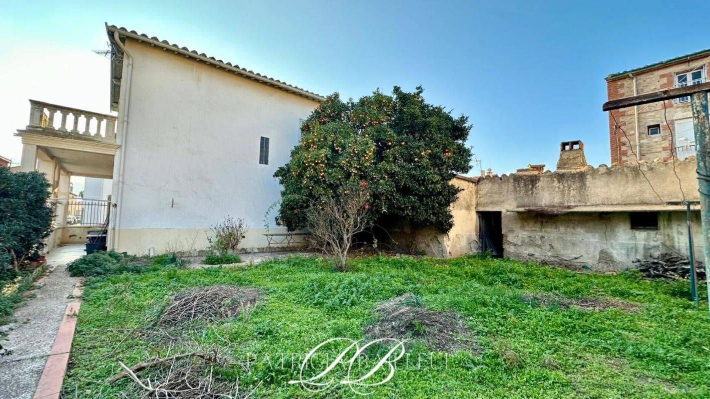 THEZA Maison de Village T4 avec Jardin , garage ,dependances 3