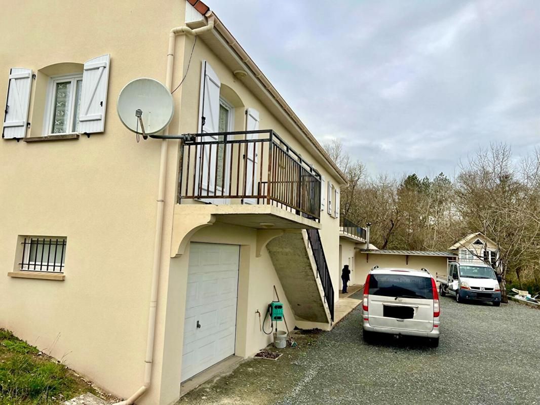 VENDOME Maison 8 pièce(s) 190 m2 + Dépendance 95m2 + sous-sol 125m2 2