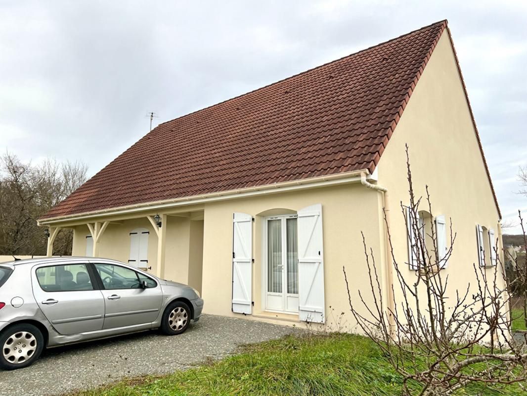 VENDOME Maison 8 pièce(s) 190 m2 + Dépendance 95m2 + sous-sol 125m2 3
