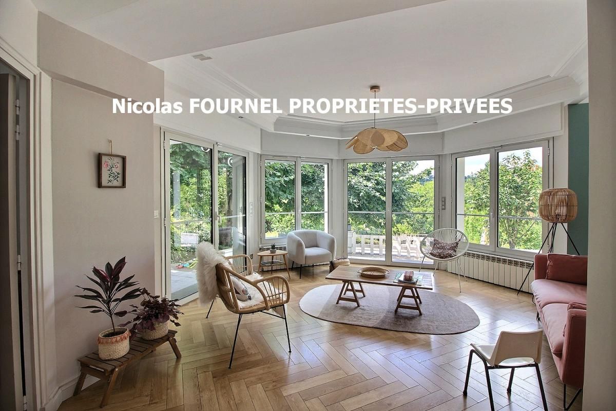SAINT-ETIENNE Saint Etienne maison de Maître de 275 m² 5 chambres, avec piscine, dépendance et carport sur 1900m² de terrain 2