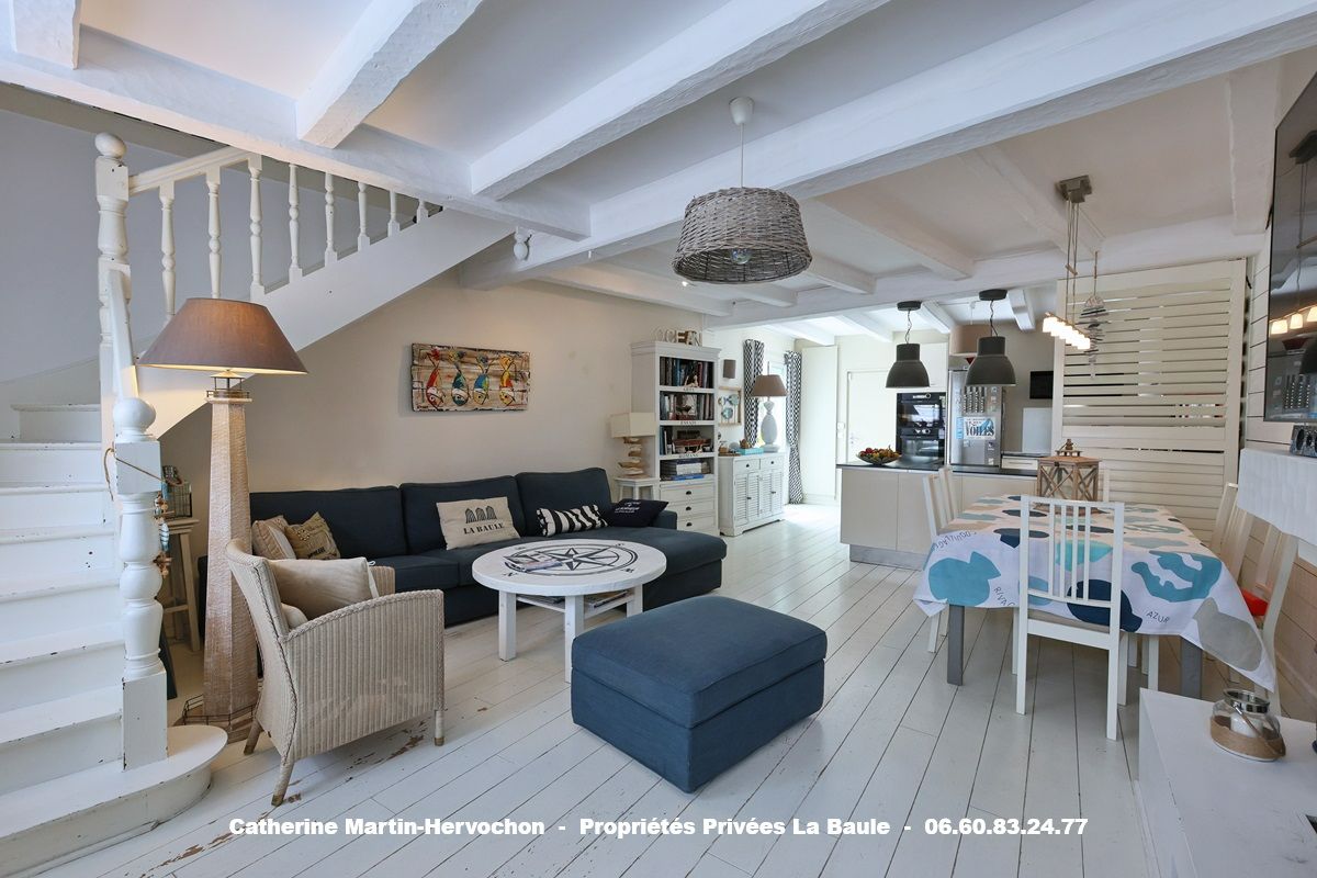 LA BAULE-ESCOUBLAC Maison de bourg - Charme et volumes - 8 chambres - Famille, Activité Chambres d'hôtes ou profession libérale possible 2