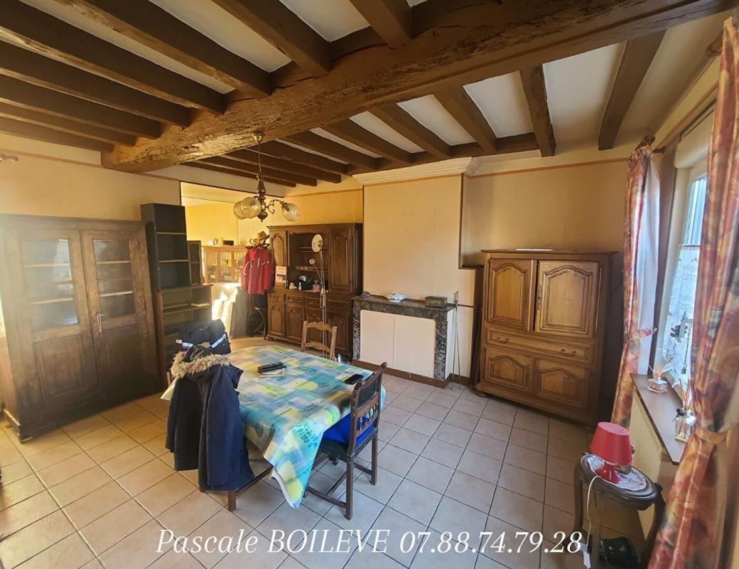 VERNANTES Maison de Bourg avec beau potentiel - VERNANTES (49390)- 15 min de Saumur 3