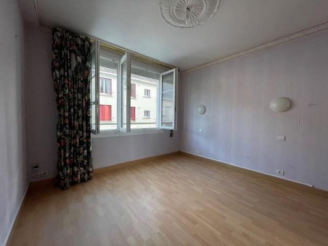 SAINT-NAZAIRE Maison St -Naz avec garage et jardin sur 3 niveaux - 4