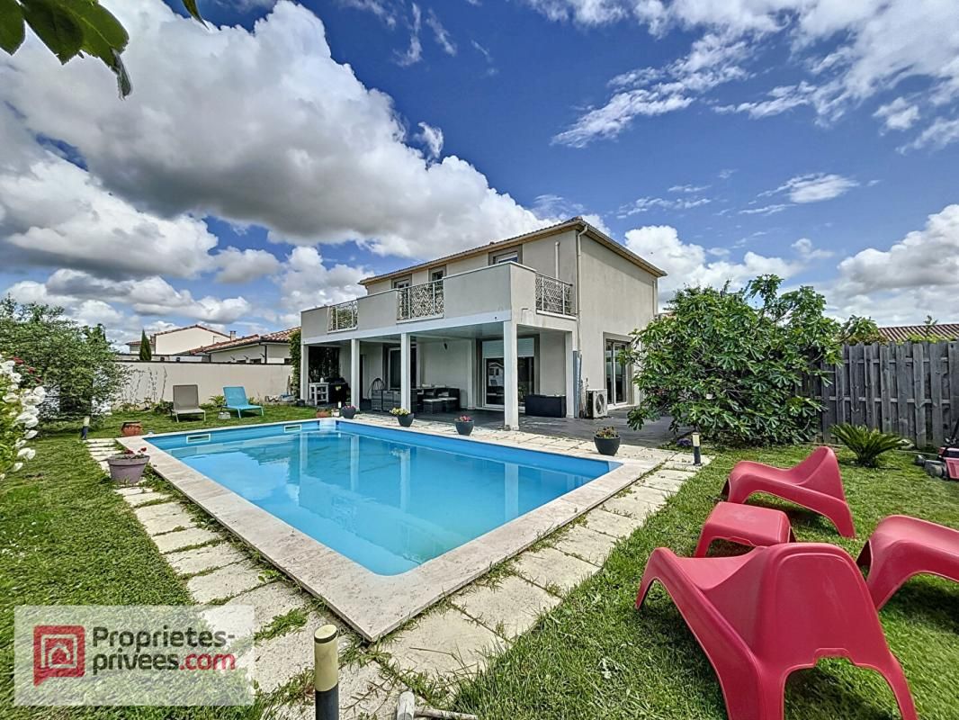 À vendre, villa moderne 6 pièces 140m2