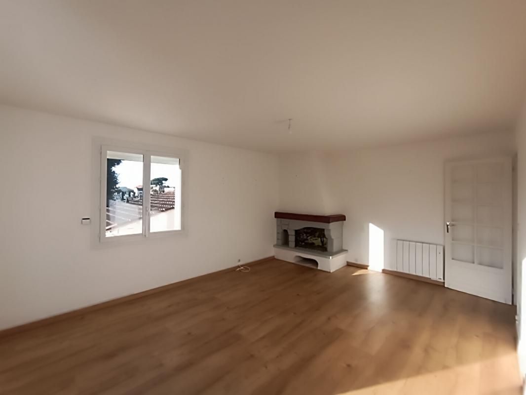 SAINT-GEORGES-DE-DIDONNE Appartement Saint Georges De Didonne 4 pièce(s) 3