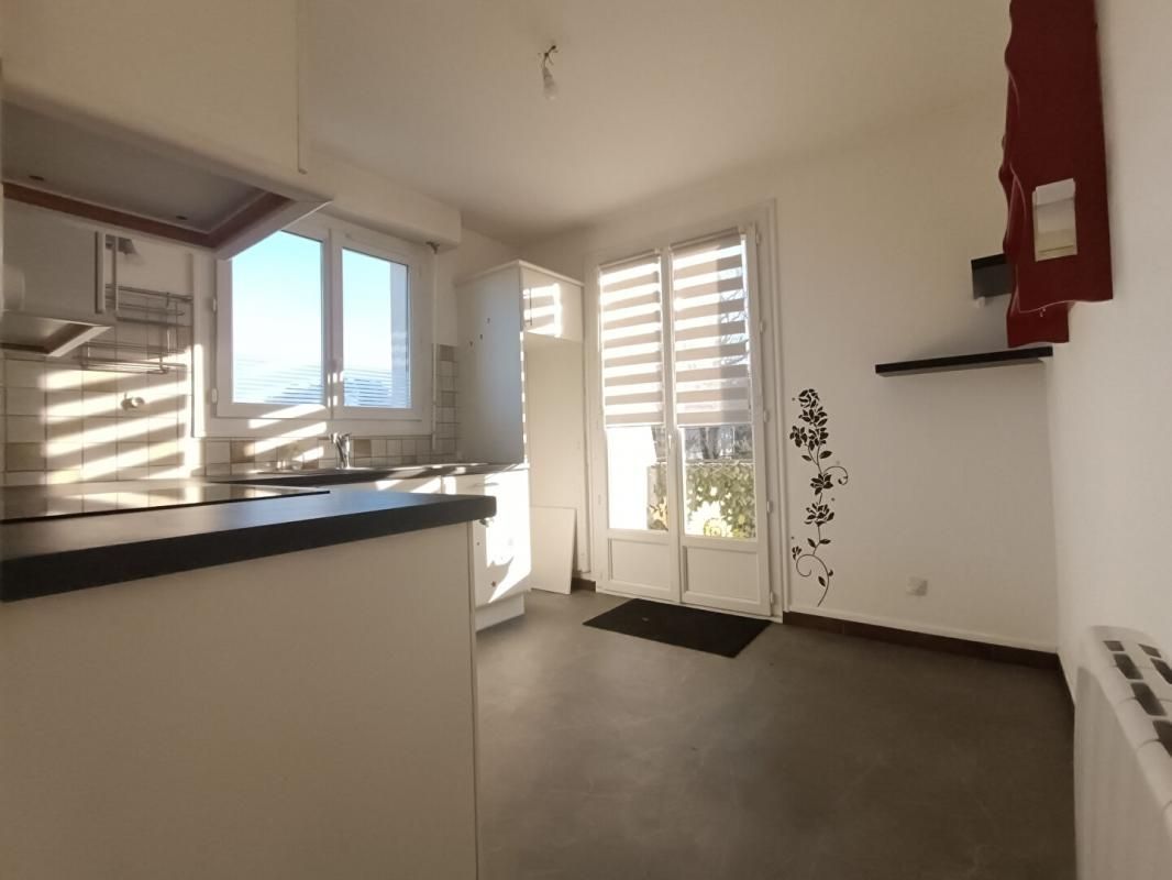 SAINT-GEORGES-DE-DIDONNE Appartement Saint Georges De Didonne 4 pièce(s) 4