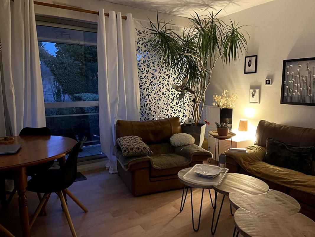 RIVE GAUCHE DU PORT DE VANNES GRAND T2 DE 49,18M2