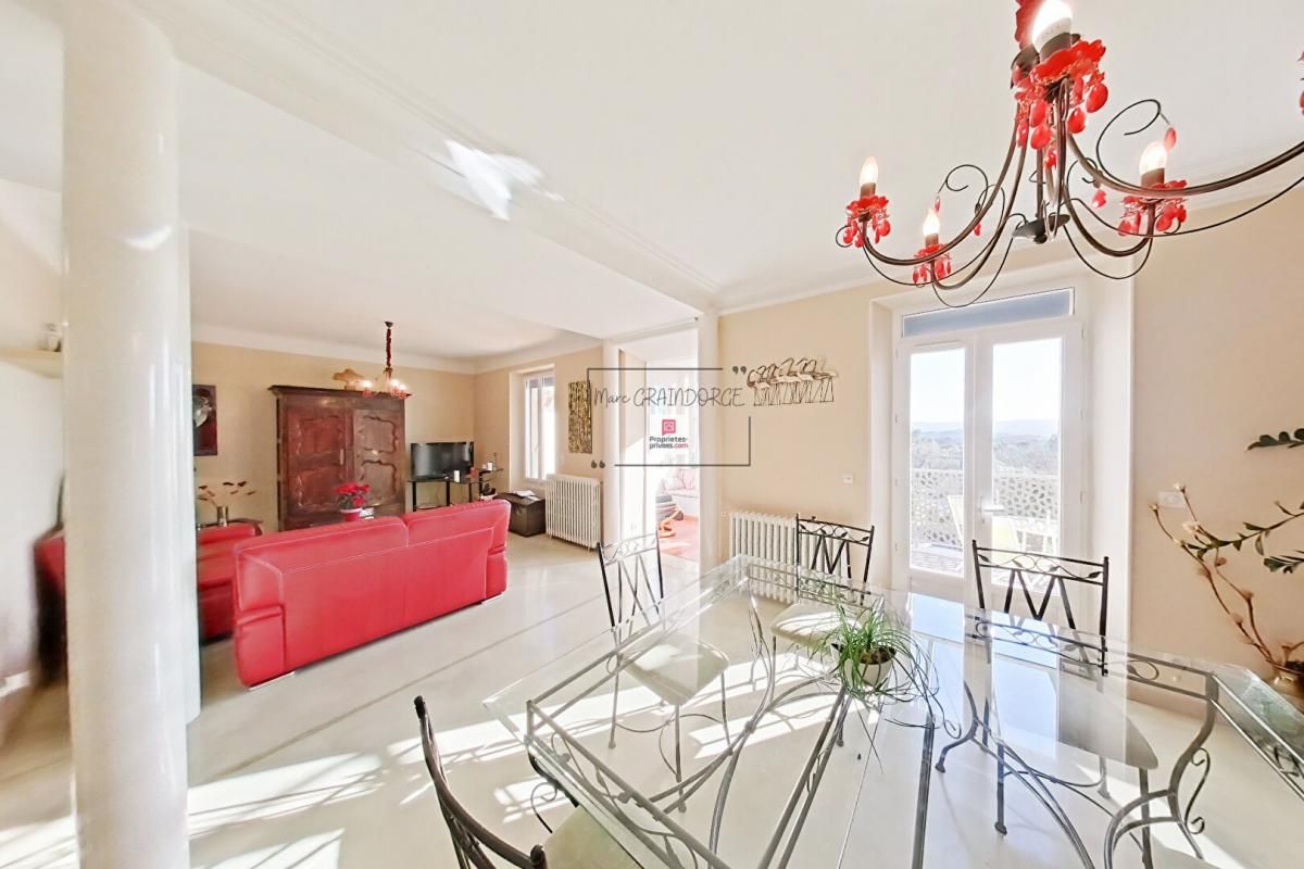 CONQUES-SUR-ORBIEL Découvrez cette jolie maison de maître de 220 m², au coeur du charmant village de Conques-sur-Orbiel (proche Carcassonne) 4