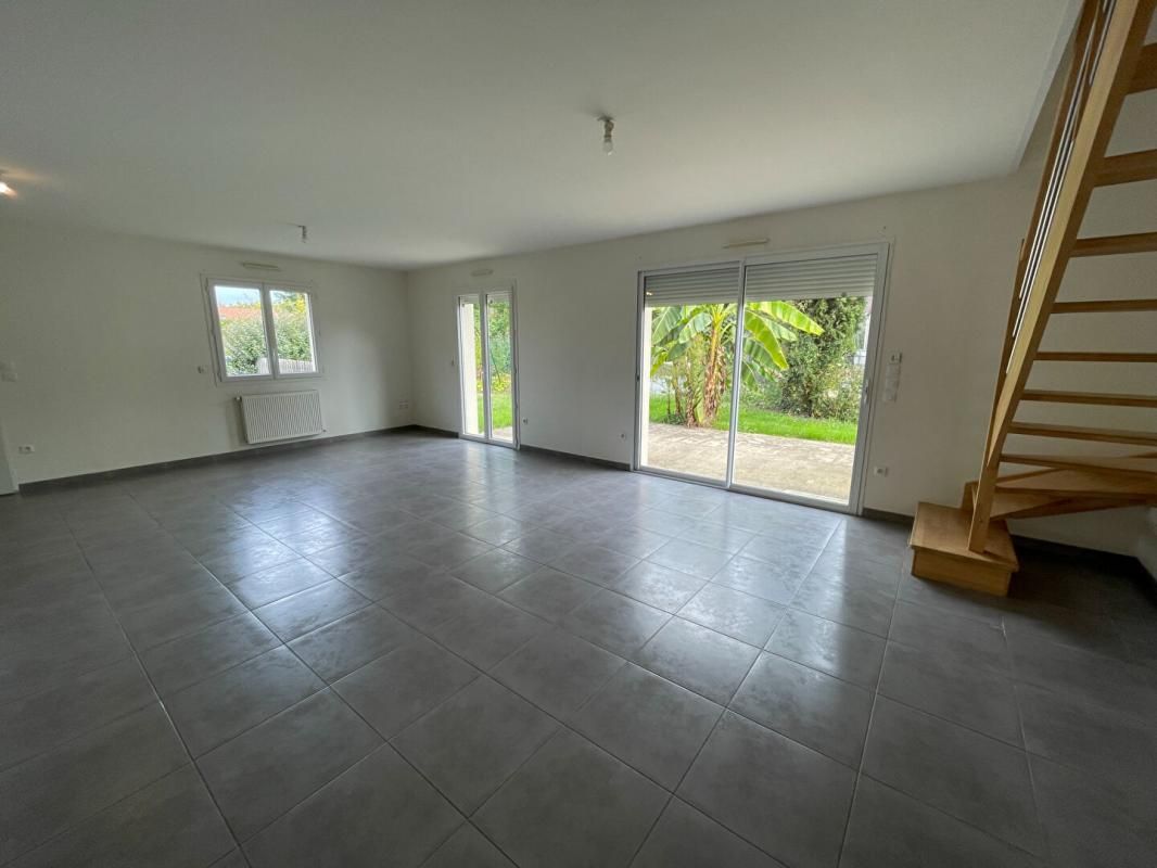 Maison Proche Le Mans 7 pièce(s) 143 m2