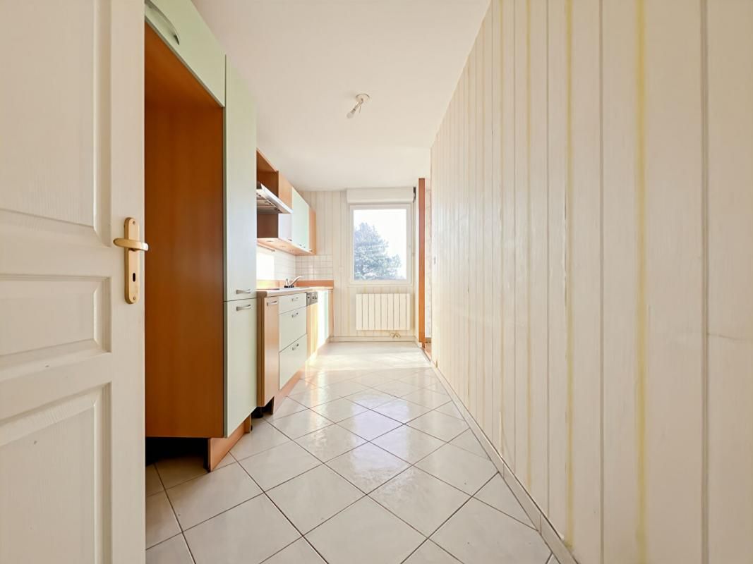 LA CHAPELLE-D'ARMENTIERES Appartement La Chapelle D Armentieres 3 pièce(s) 2