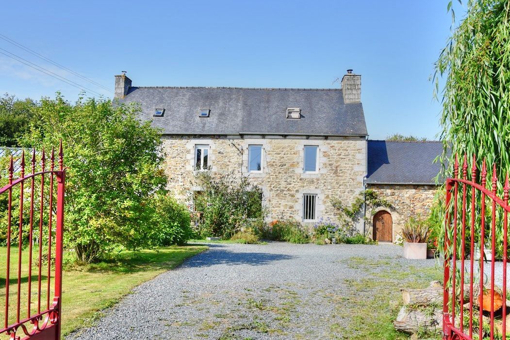 Maison de caractère, 9 pièces, 218 m2, avec bois