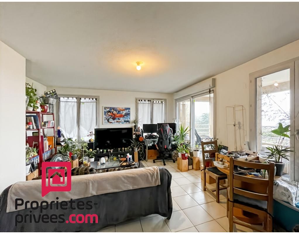 CURIS-AU-MONT-D'OR Appartement "Curis Au Mont D Or" 2 pièce(s) 47m2 2