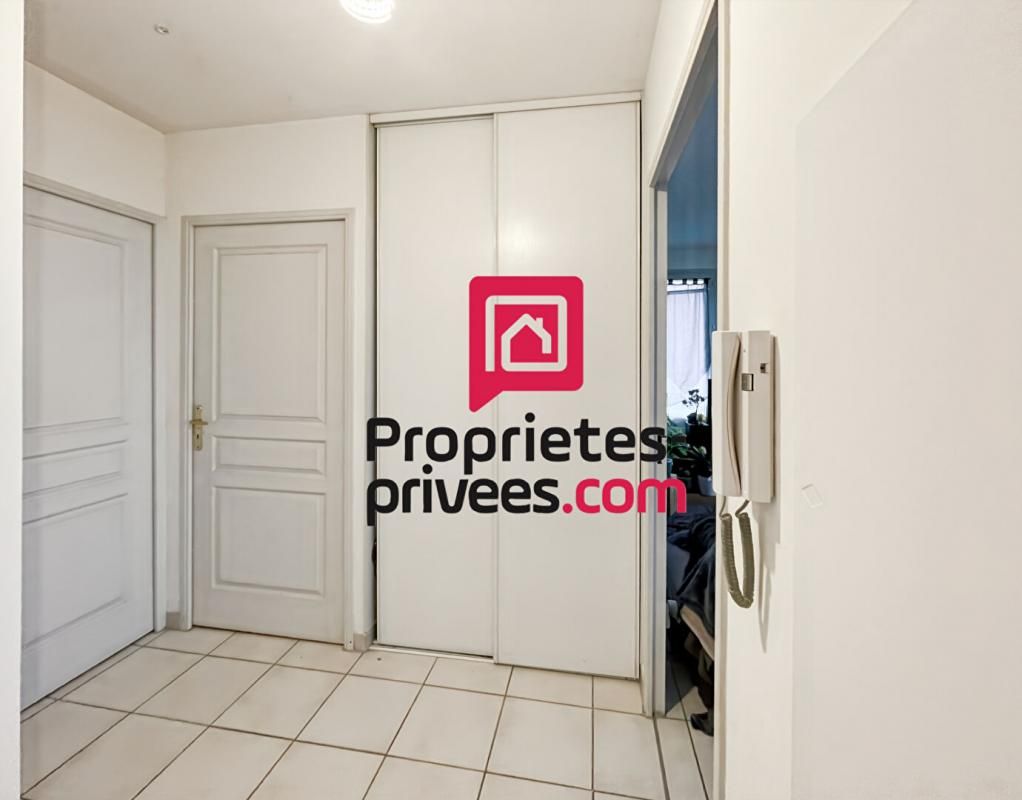 CURIS-AU-MONT-D'OR Appartement "Curis Au Mont D Or" 2 pièce(s) 47m2 3