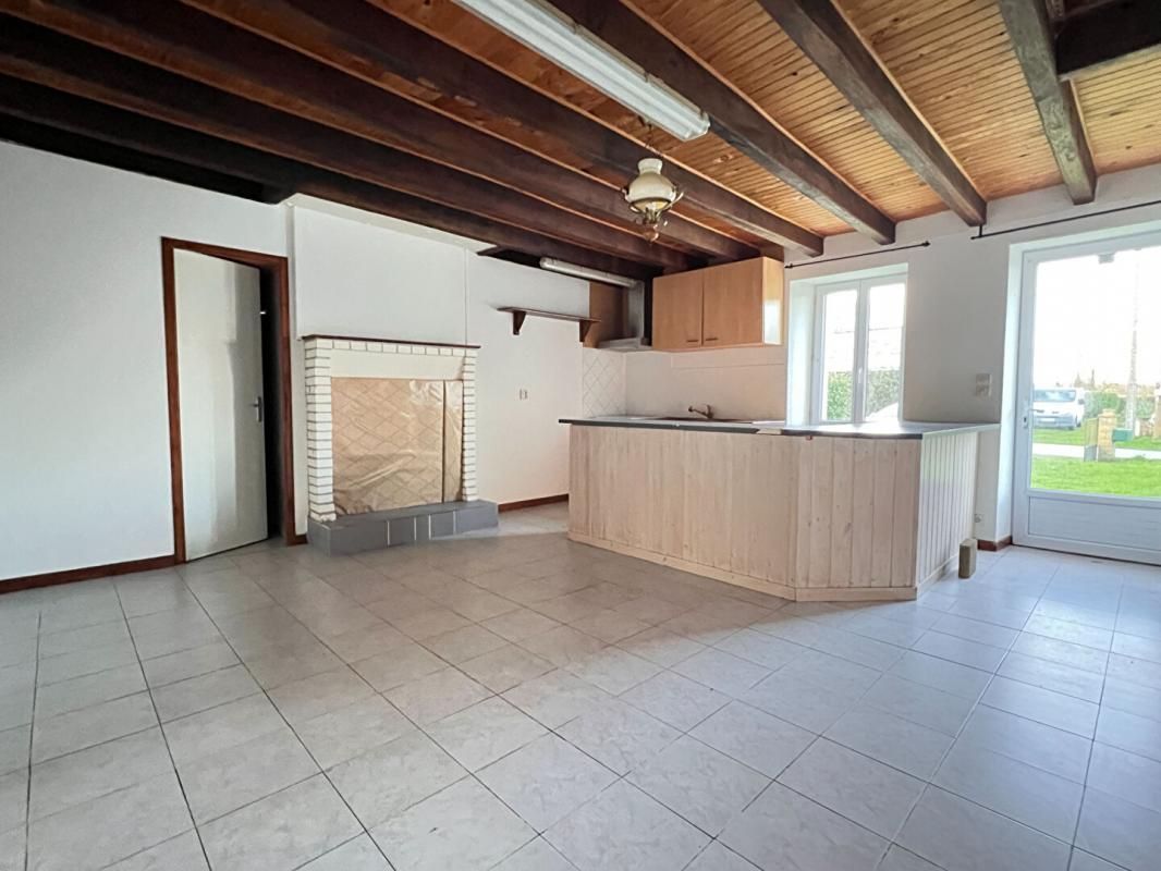 PLESSE Maison 3 chambres 2
