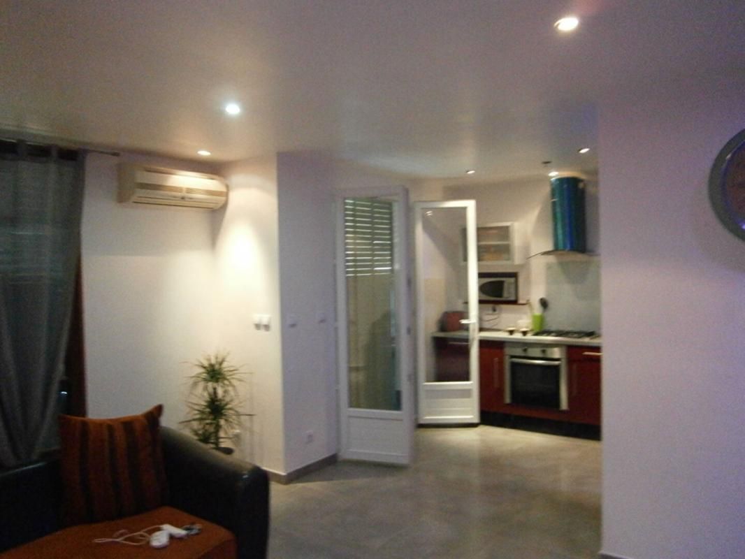 AVIGNON Appartement Avignon 3 pièce(s) 56 m2 89 000 4