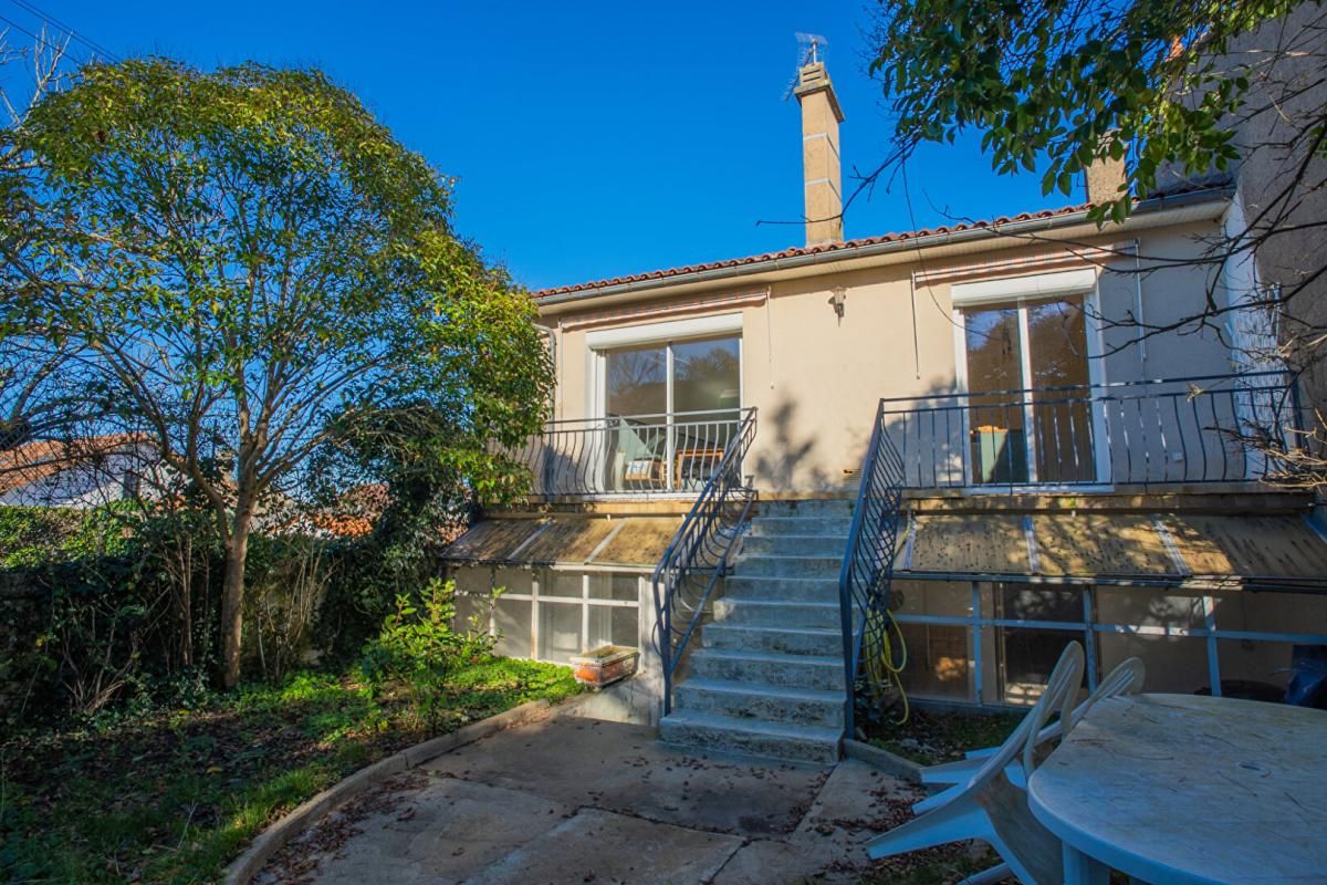 Maison 5 pièces au calme et proche du centre d'Angoulême