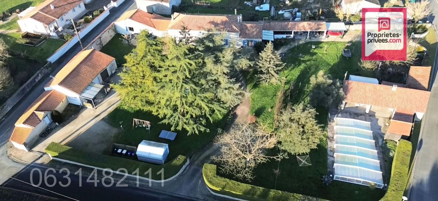 PROPRIETE 3 LOTS - 17 pièce(s) 389 m2 SUD VENDEE -PISCINE