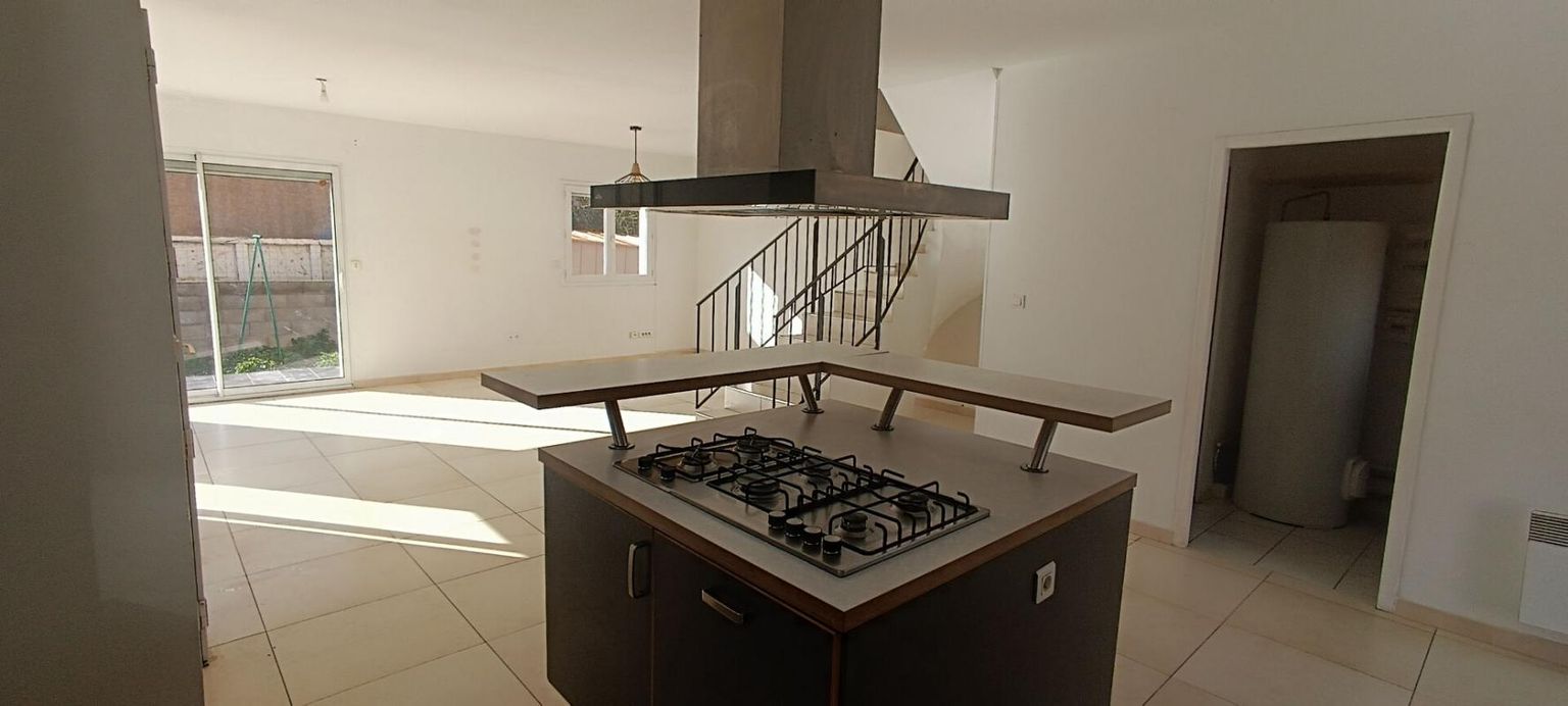 LOUPIAN Villa avec jardin et revenus locatifs 4