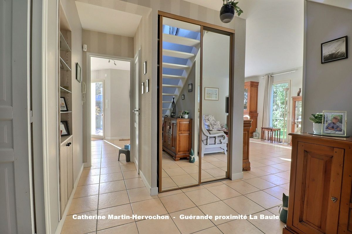 GUERANDE Maison 135m² hab/155 m2 au sol - 5 chambres - Ecrin de verdure - Garage et carport 2