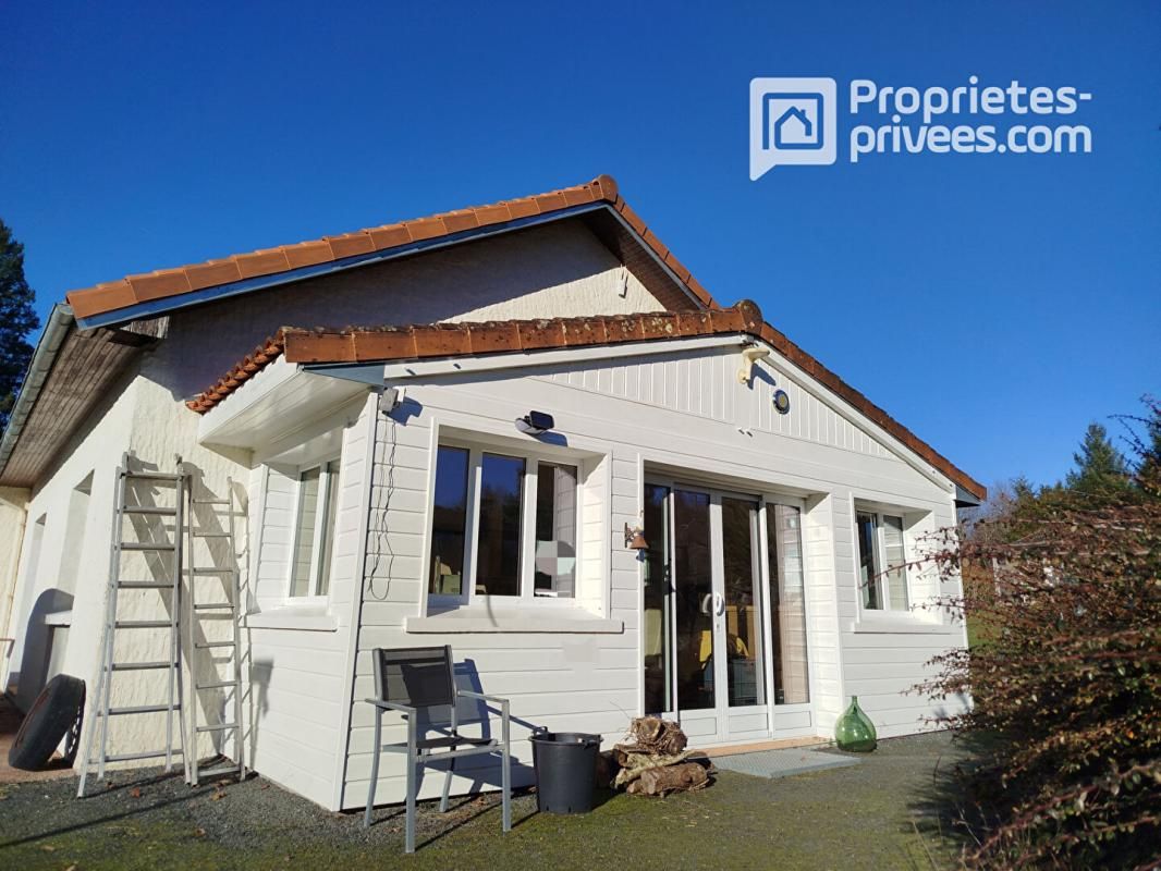 2 maisons, 5 appartements, 1 mobil-home, restaurant, piscine, étang, mini-golf, terrain de tennis - 2,4 Hectares