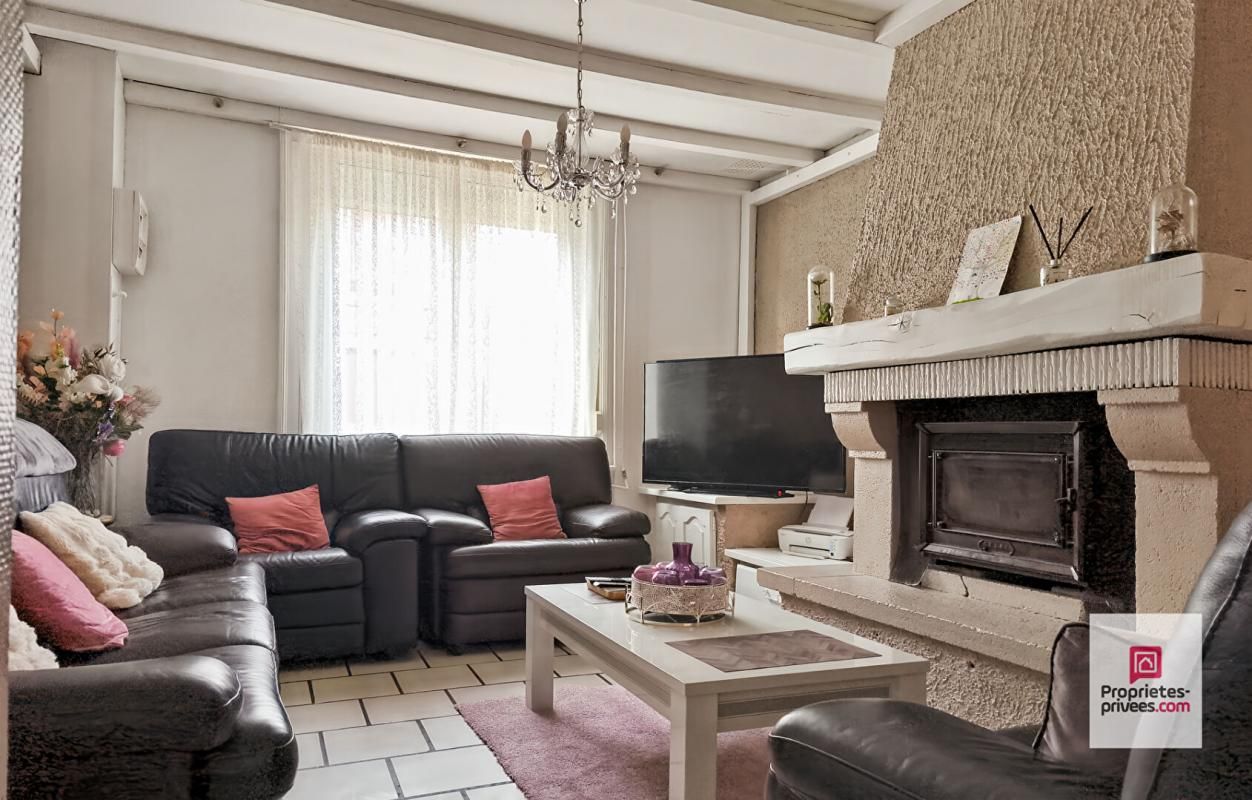 WATTRELOS, proche Centre, maison de 140 m2 avec 4 chambres, jardin, garage 2 voitures