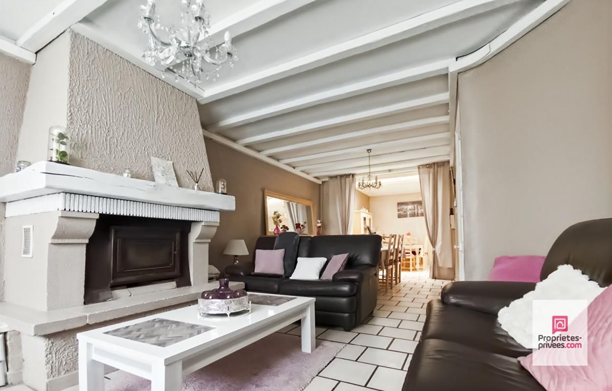 WATTRELOS WATTRELOS, proche Centre, maison de 140 m2 avec 4 chambres, jardin, garage 2 voitures 2