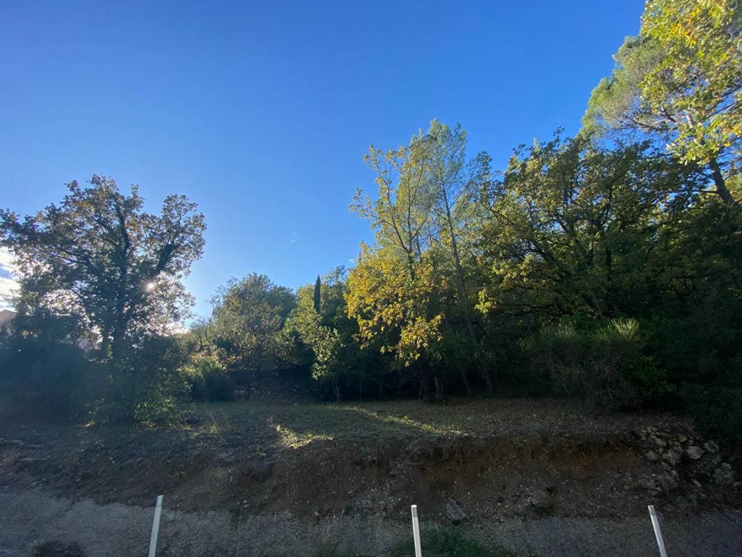 FIGANIERES Terrain constructible 401 m² Figanières centre à pied 3