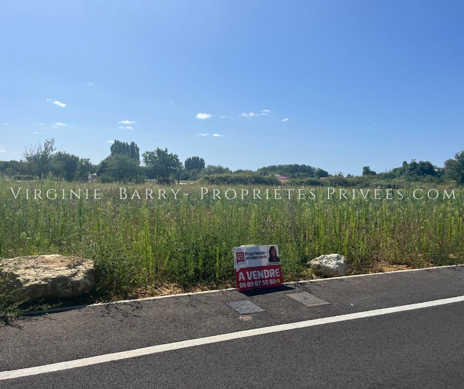 TONNAY-CHARENTE TERRAIN A BATIR DE 579 M² VIABILISE 3