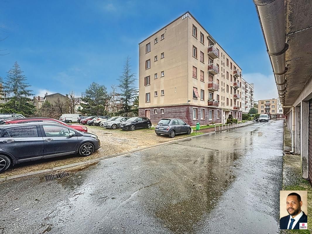 VITRY-SUR-SEINE Appartement Vitry  5 pièces Ravalement/Isolation Voté et Payé ! 3