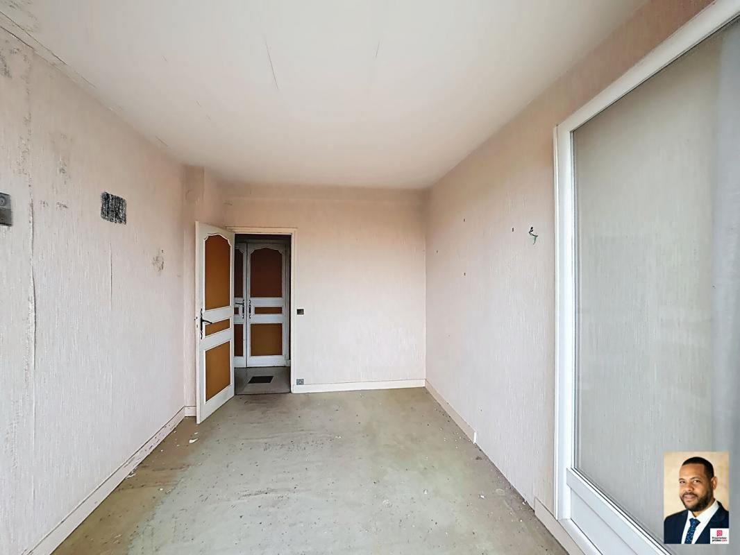 VITRY-SUR-SEINE Appartement Vitry  5 pièces Ravalement/Isolation Voté et Payé ! 4