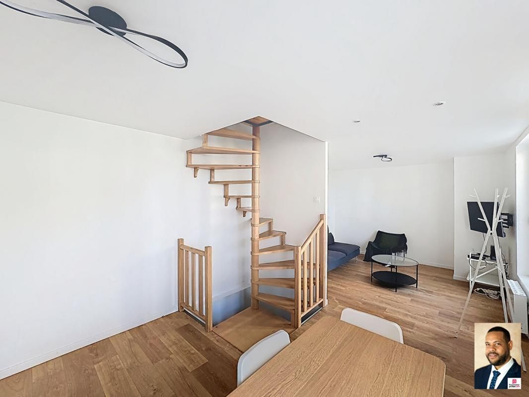 VITRY-SUR-SEINE Maison Vitry Sur Seine 4 pièce(s) 76 m2 4