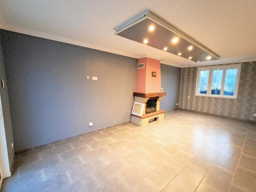 VASSIMONT-ET-CHAPELAINE Maison familiale Vassimont Et Chapelaine 6 pièce(s) 88 m2 4