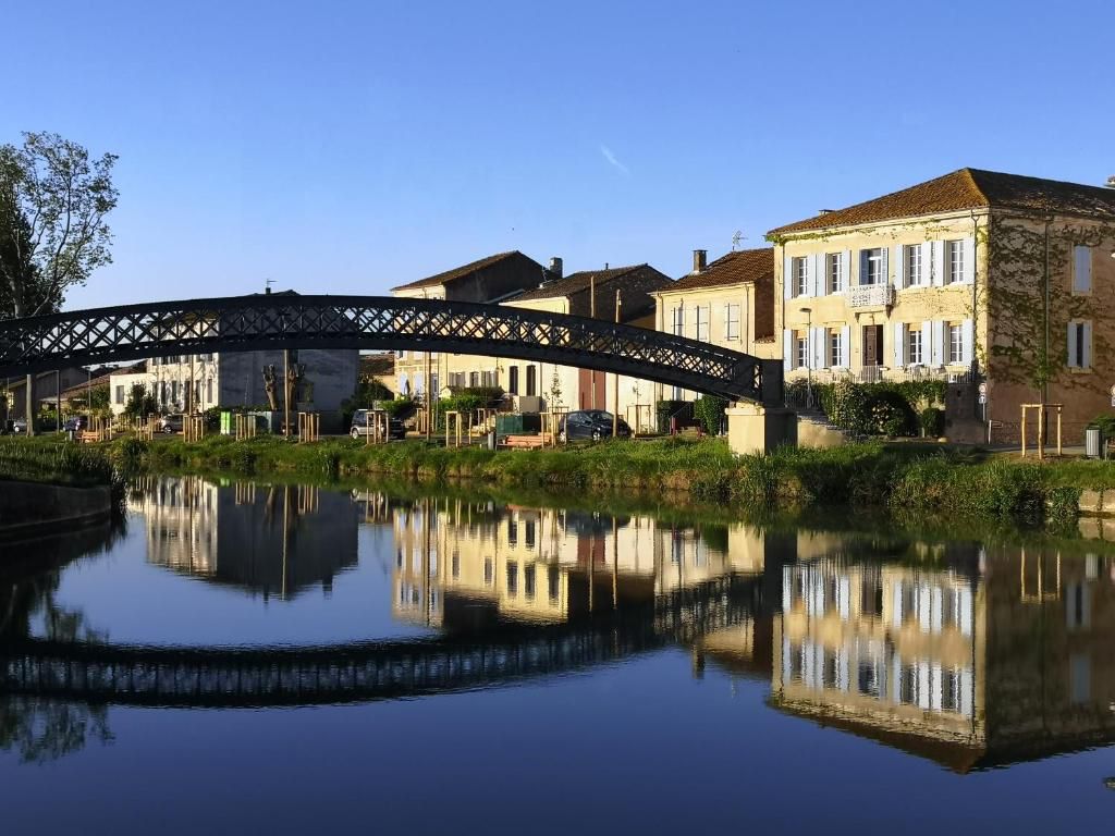 NARBONNE Terrain constructible 2330 m2 3