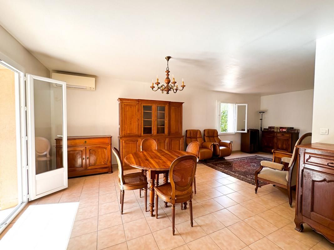 LA CADIERE-D'AZUR Villa T4 La Cadière D'azur proche village 4