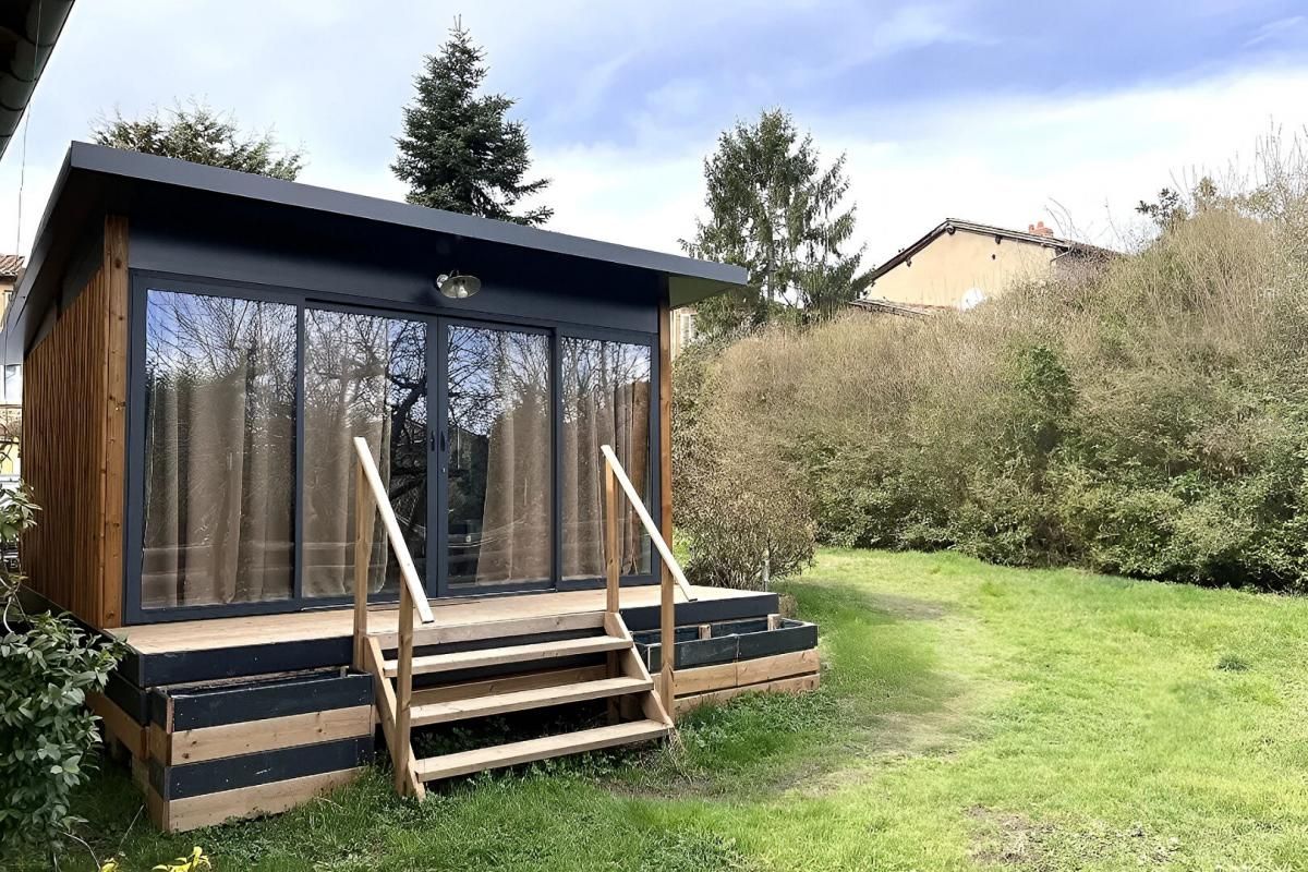 LES OLMES VINDRY-SUR-TURDINE / LES OLMES . Maison 286 m2 6 chambres sur terrain 1627m2 4