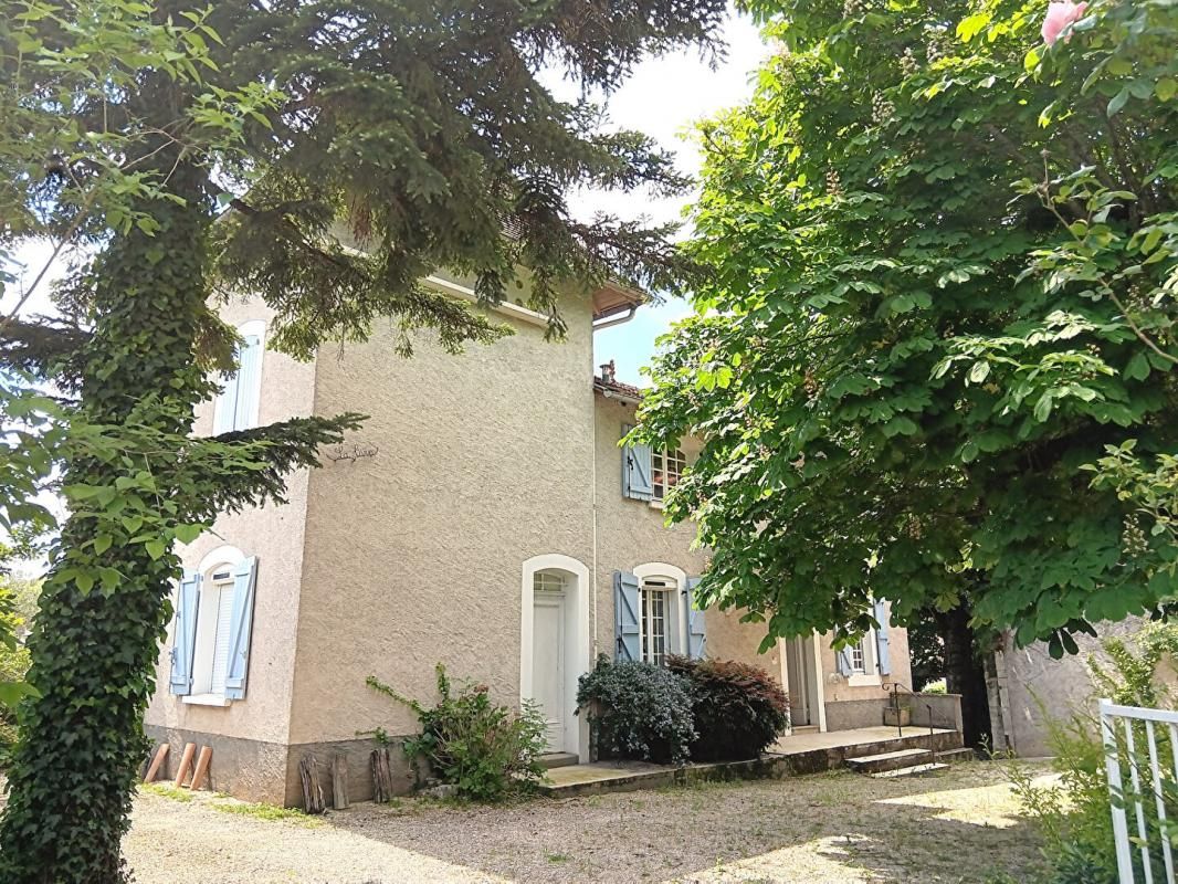 CAHORS Grande maison familiale 150 m² Pradines bourg 2
