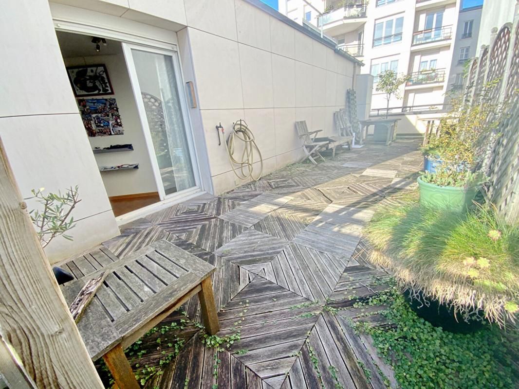 LEVALLOIS-PERRET Appartement  72 m2 avec 2 chambres et terrasse de 30 m2 2