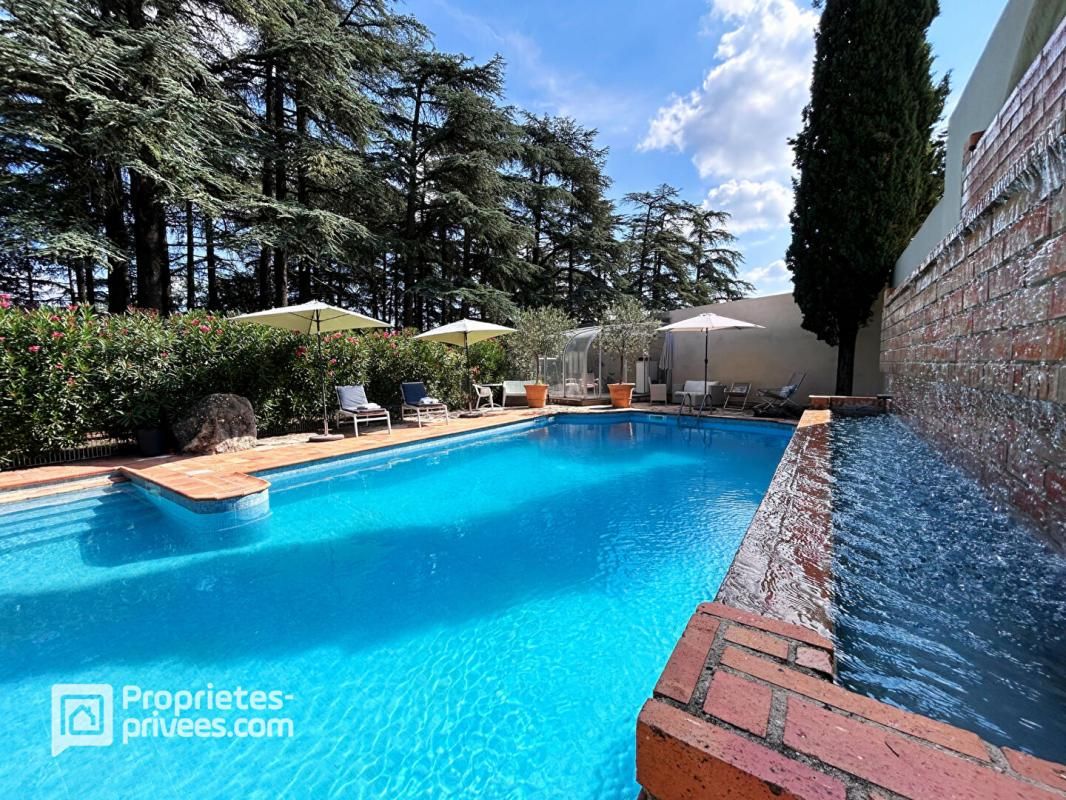 SAINT-MAXIMIN-LA-SAINTE-BAUME Maison familiale de 270 m² à Saint-Maximin-La-Sainte-Baume 819 000 Euros 2