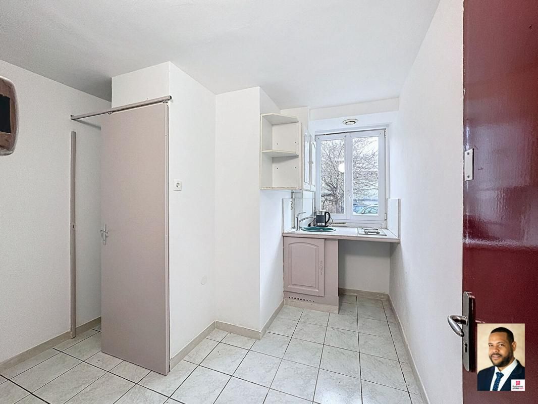 SAVIGNY-SUR-ORGE Appartement 2 pièces idéalement situé avec cave 2
