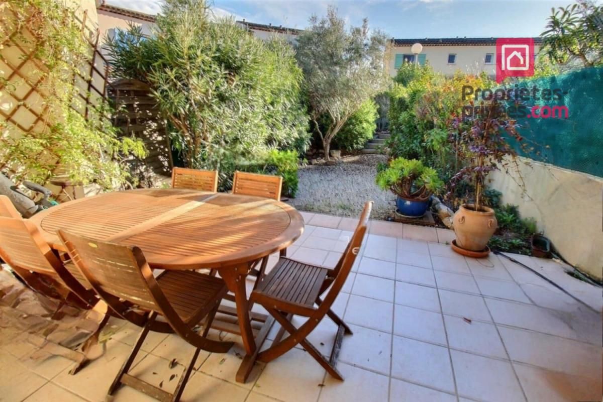ROQUEBRUNE-SUR-ARGENS Maison 4 pièces -Garage- JARDIN - 85 m2- TOUT A PIEDS 2