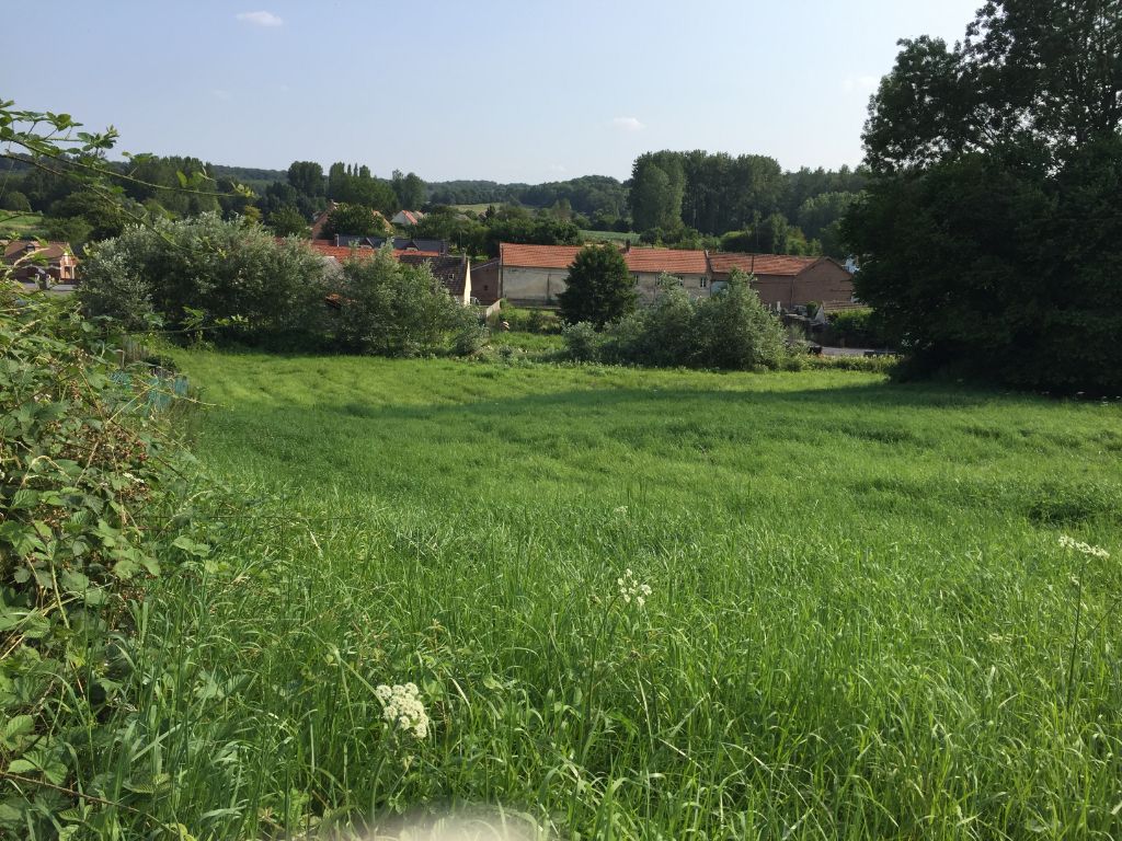 NOYON Terrain constructible : surface de 2983 m2 3