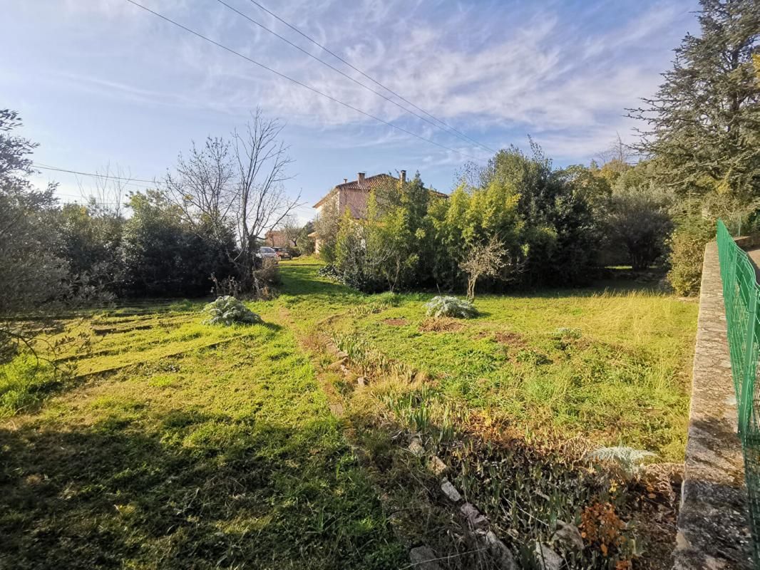 ALES Maison ALES  5 pièce(s)  SUR TERRAIN DE 2257 M2 DONT 1200 M2  CONSTRUCTIBLE 4
