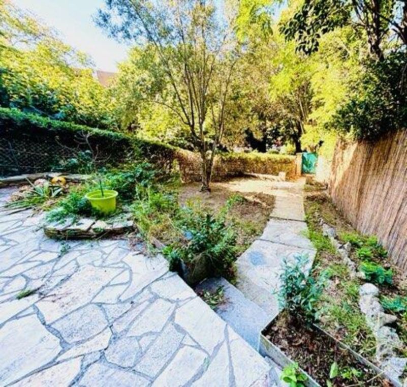 MARSEILLE-9E-ARRONDISSEMENT Appartement Marseille 13009  4 pièce(s) 90 m2 2